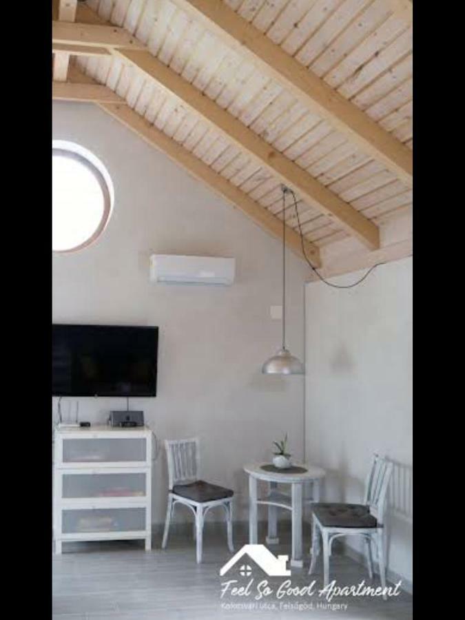 'Feel So Good' Apartment Göd Zewnętrze zdjęcie