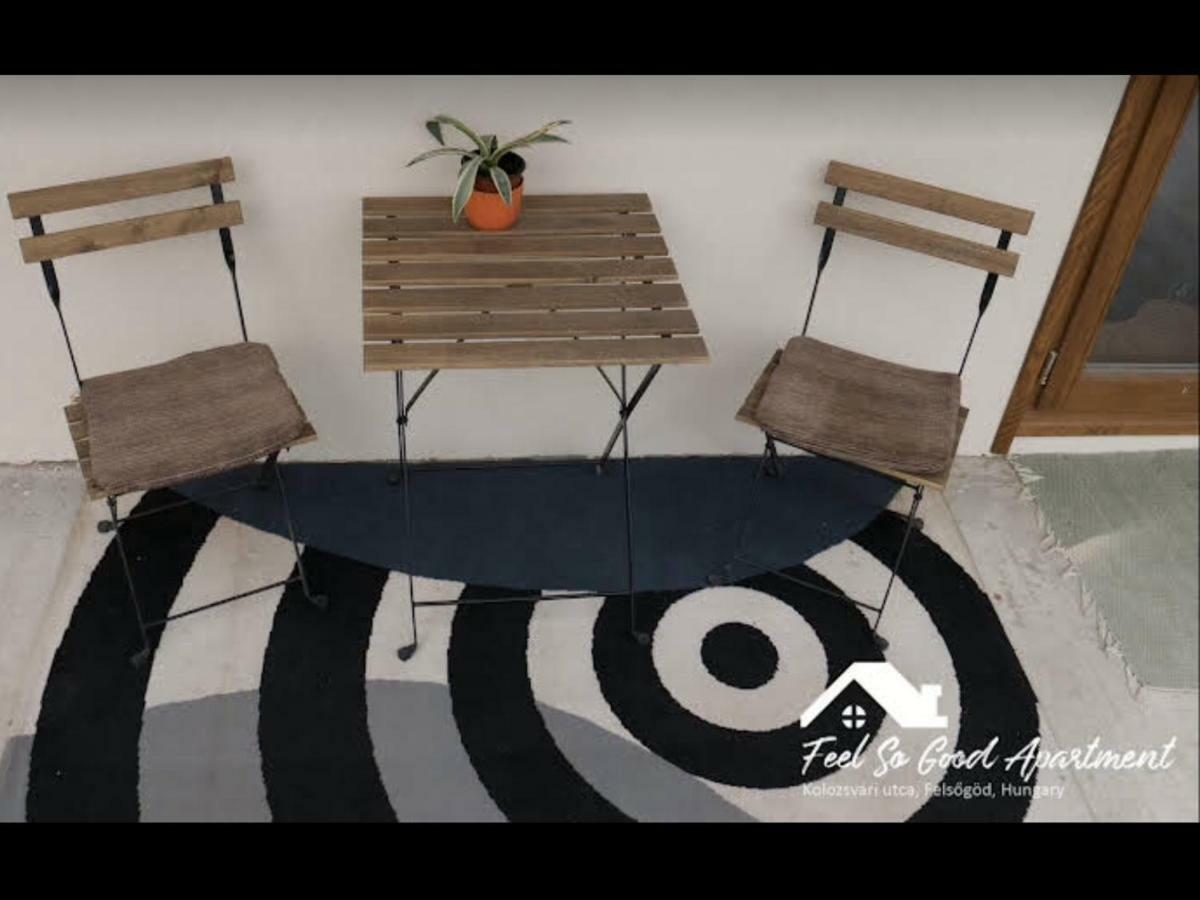 'Feel So Good' Apartment Göd Zewnętrze zdjęcie